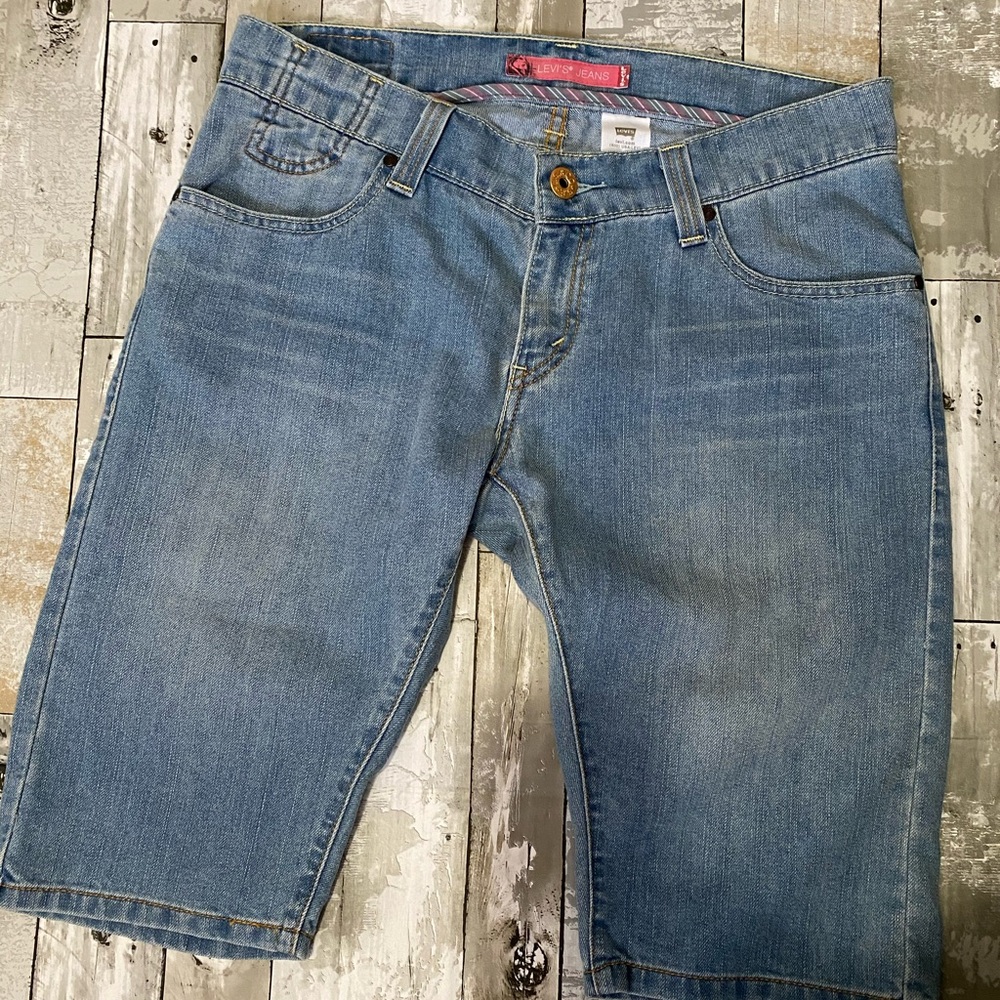 Juniors Levi’s Bermuda Denim Shorts